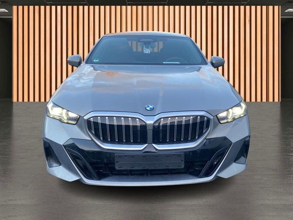 BMW 520i 140 kW image number 16