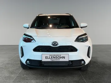 Car image 3