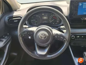 Car image 31