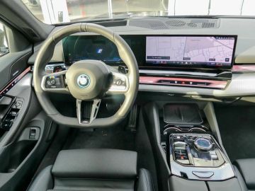 Car image 35