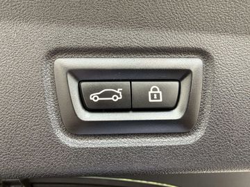 Car image 36