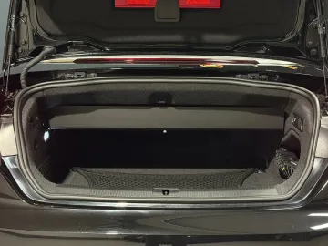 Car image 36