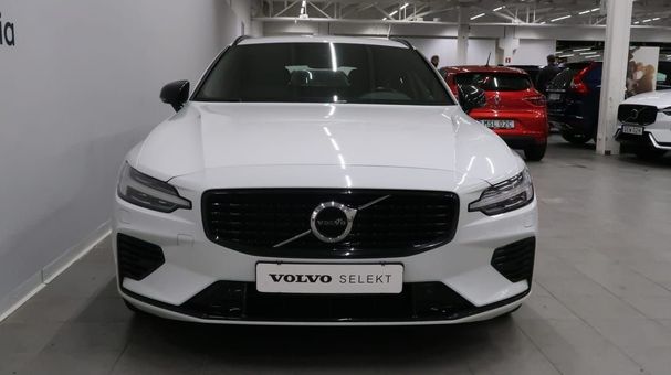 Volvo V60 T8 R Design AWD Recharge 293 kW image number 2