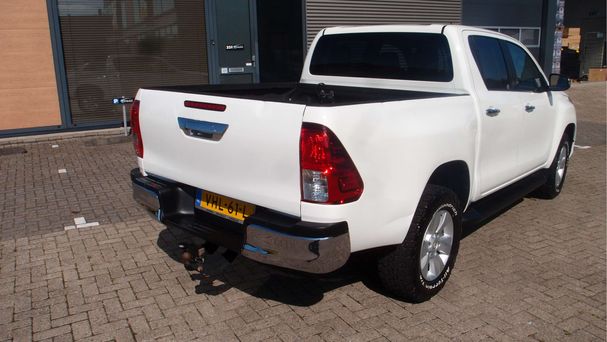 Toyota Hilux D Double Cab 2.4 4D 110 kW image number 4