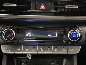 Car image 30