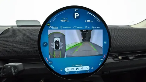Car image 21