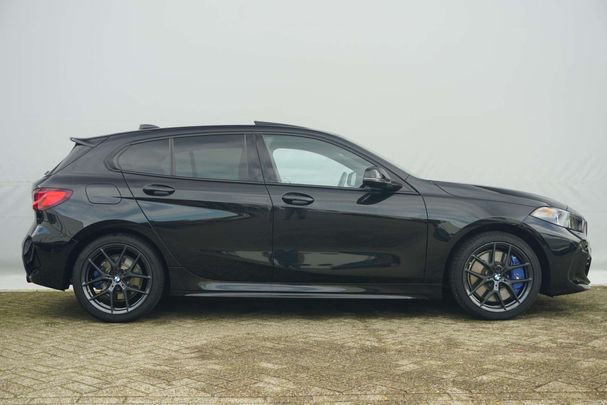 BMW 120i M Sport 131 kW image number 2