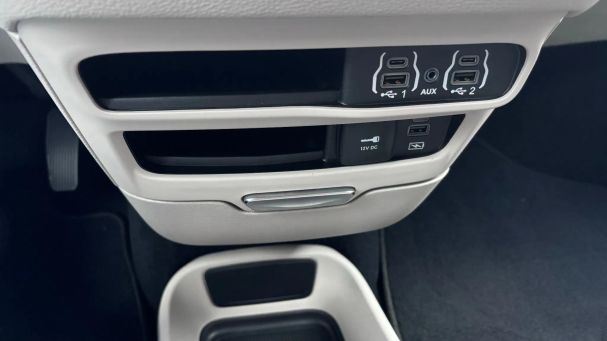 Chrysler Pacifica 214 kW image number 26