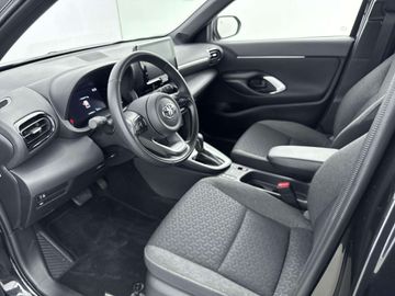 Car image 12