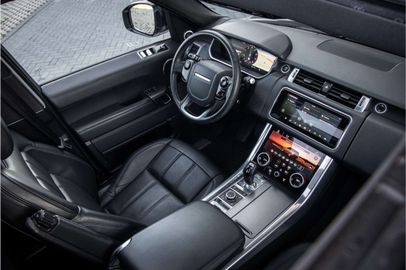 Car image 30