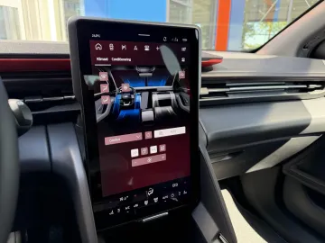 Car image 48
