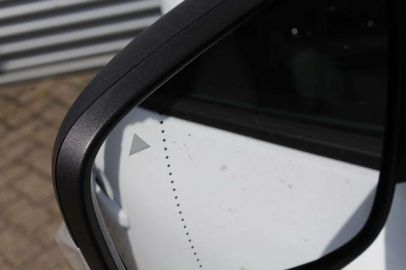 Car image 36