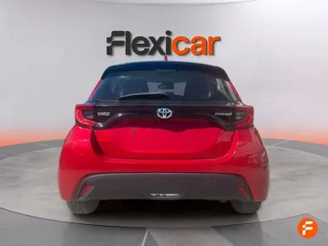 Car image 5