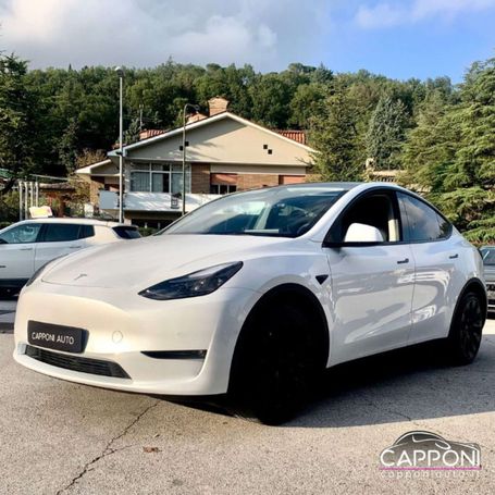 Tesla Model Y Long Range AWD 378 kW image number 1