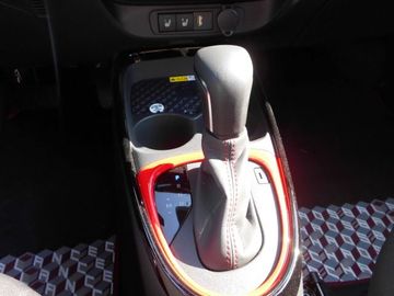 Car image 10