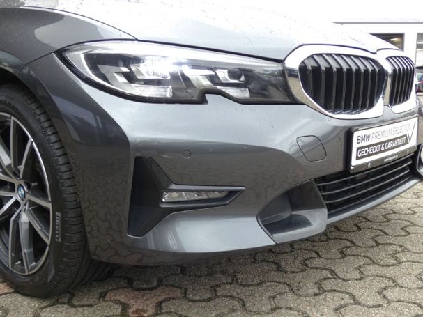 BMW 320d Touring Sport Line 140 kW image number 3