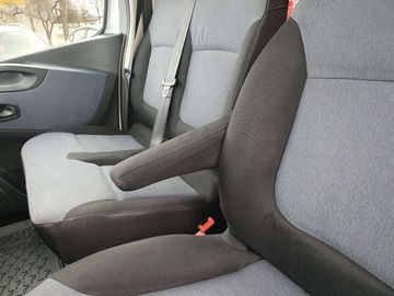 Car image 27
