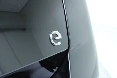 Car image 35