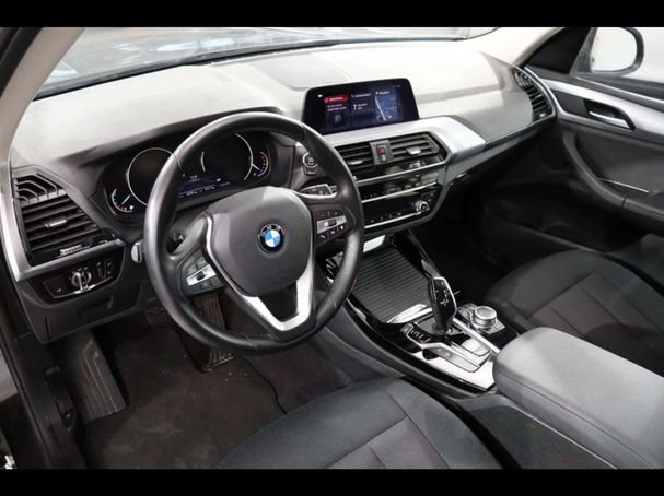 BMW X3 xDrive20i 137 kW image number 10