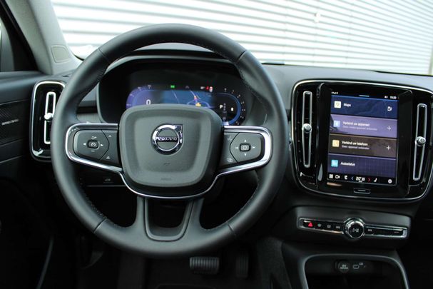 Volvo XC40 B3 Plus 120 kW image number 12