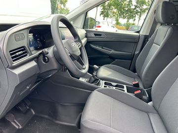 Car image 15