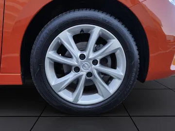 Car image 28