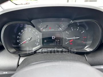 Car image 30