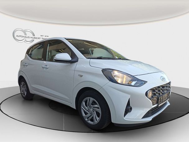 Hyundai i10 1.0 Select 49 kW image number 2