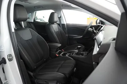 Car image 42