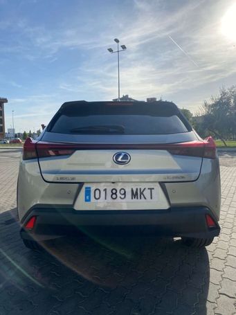 Lexus UX 250h 135 kW image number 3