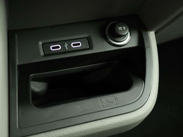 Car image 36