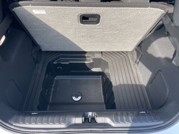 Car image 29