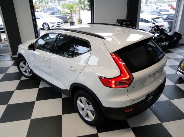 Volvo XC40 120 kW image number 9