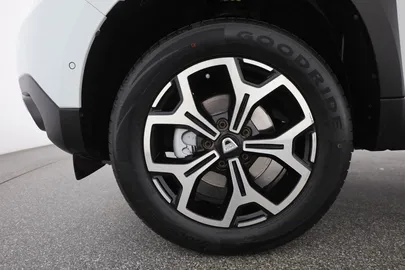 Car image 29