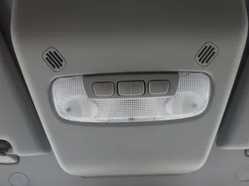 Car image 35