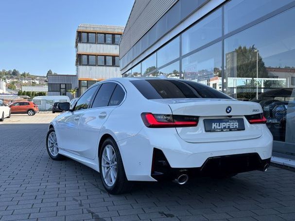 BMW 330i M Sportpaket 180 kW image number 4