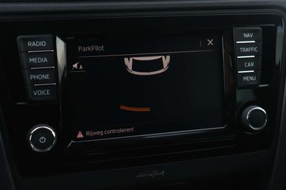 Car image 23