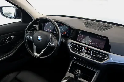 Car image 34