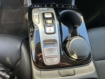 Car image 26