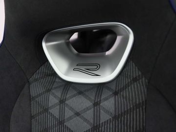 Car image 36