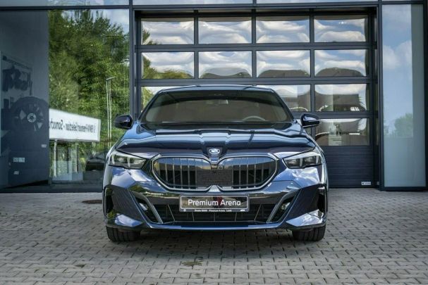 BMW 520i 153 kW image number 4