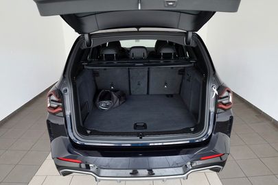 Car image 35