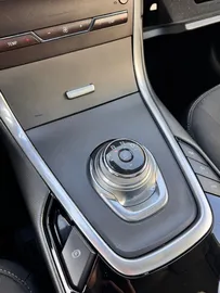 Car image 37