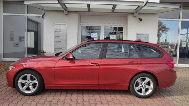 BMW 320i Touring xDrive Advantage 135 kW image number 5