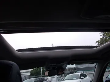 Car image 42