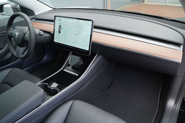 Tesla Model 3 Standard Range 239 kW image number 7