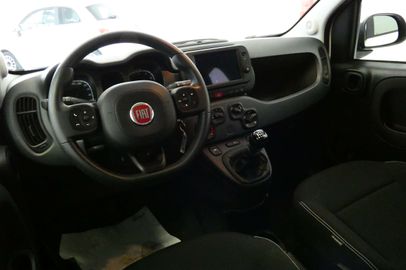 Car image 10