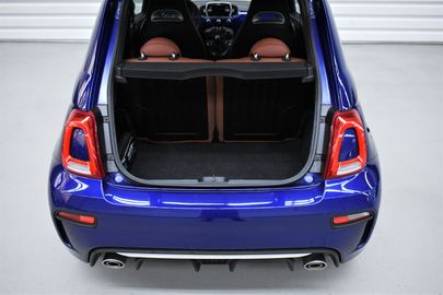 Car image 20