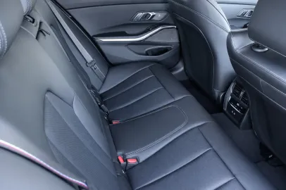 Car image 48