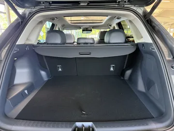Car image 33